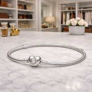 Pandora Moments Heart Clasp Snake Chain Bracelet Sterling Silver 7.1” 925 ALE